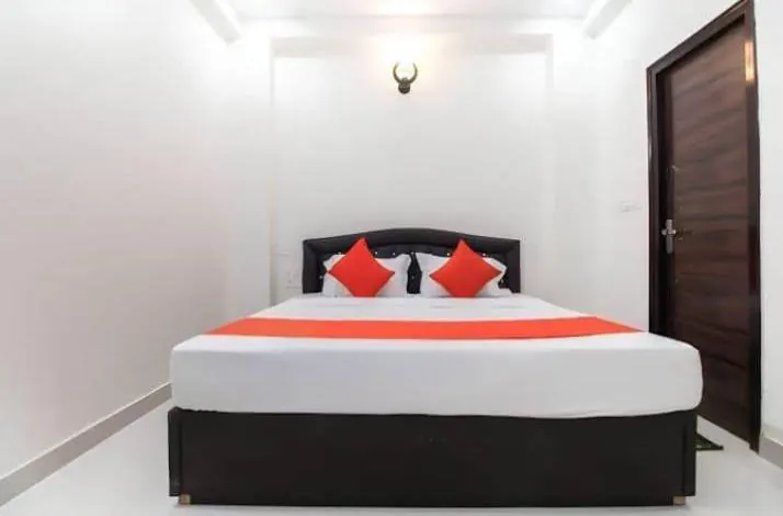 Coral comfort room